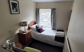 Oyo Cocketts Hotel